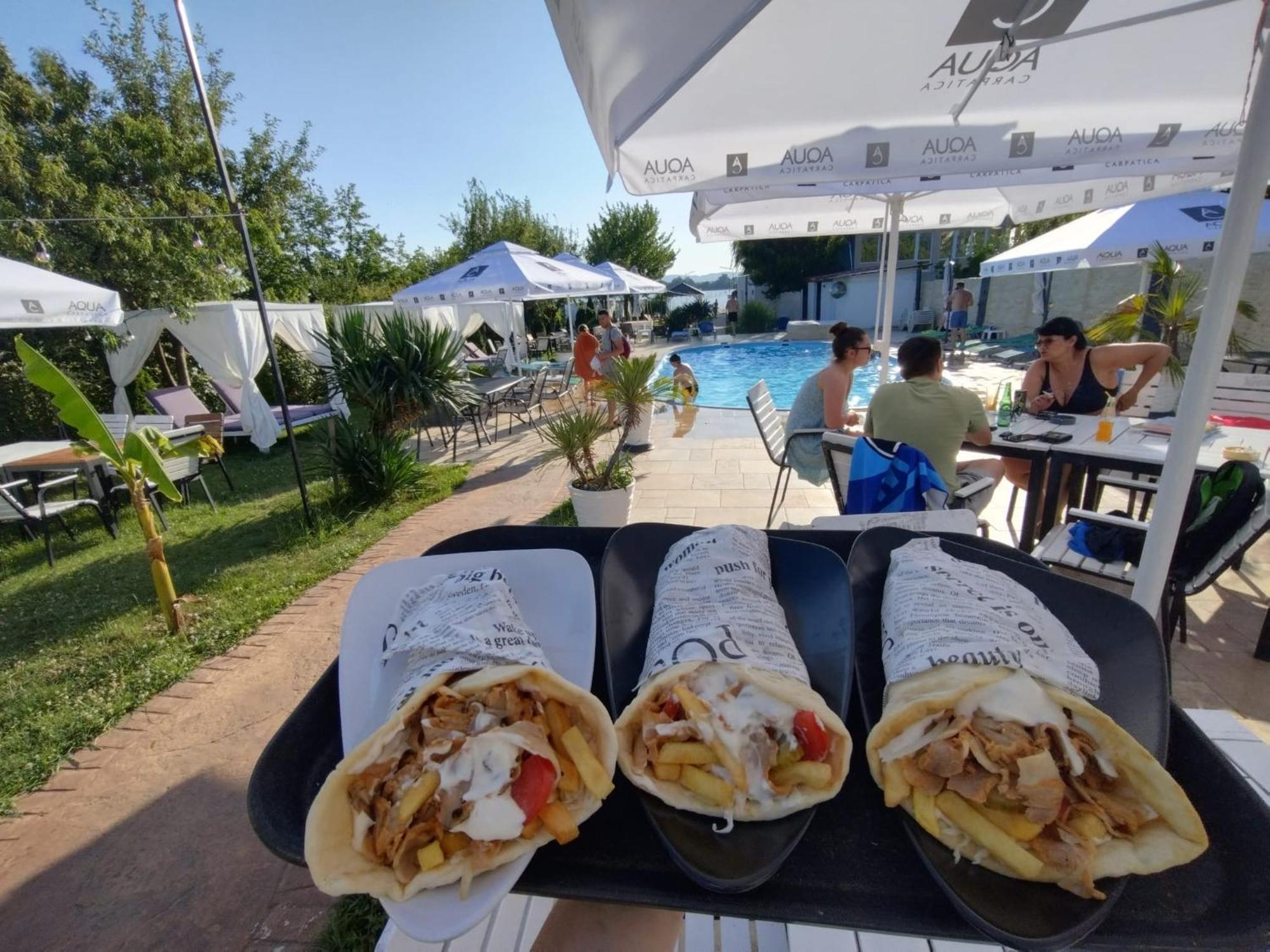 Elgringo Clisura Dunarii Moldova Noua Buitenkant foto
